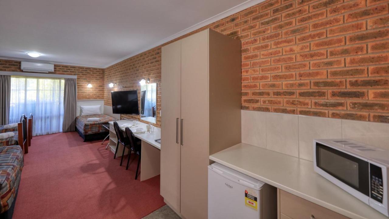 Glider City Motel Benalla Kültér fotó