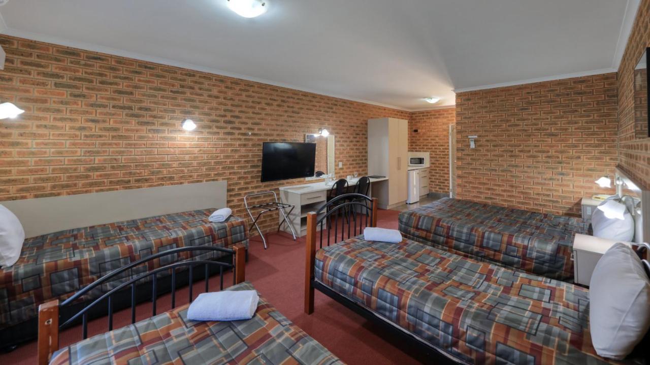 Glider City Motel Benalla Kültér fotó
