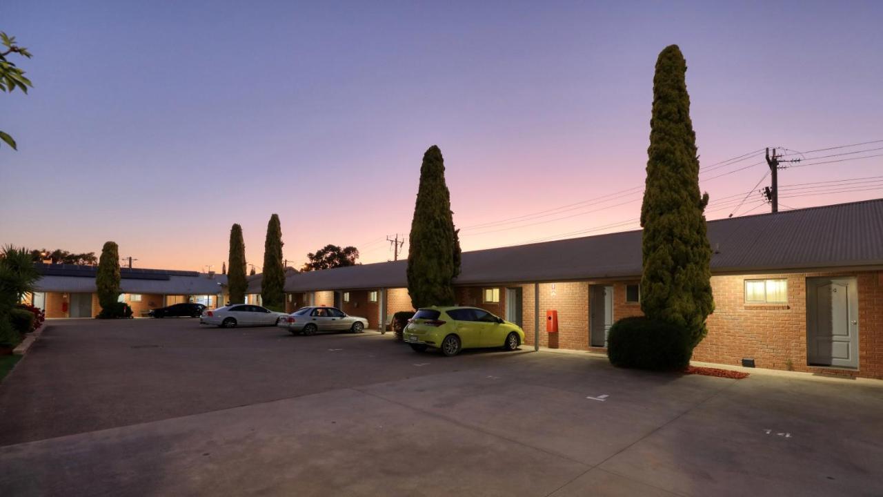 Glider City Motel Benalla Kültér fotó